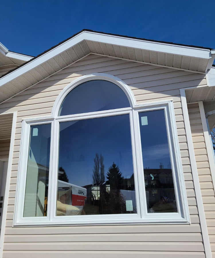 Window Materials: Exploring Residential Window Options in Winnipeg